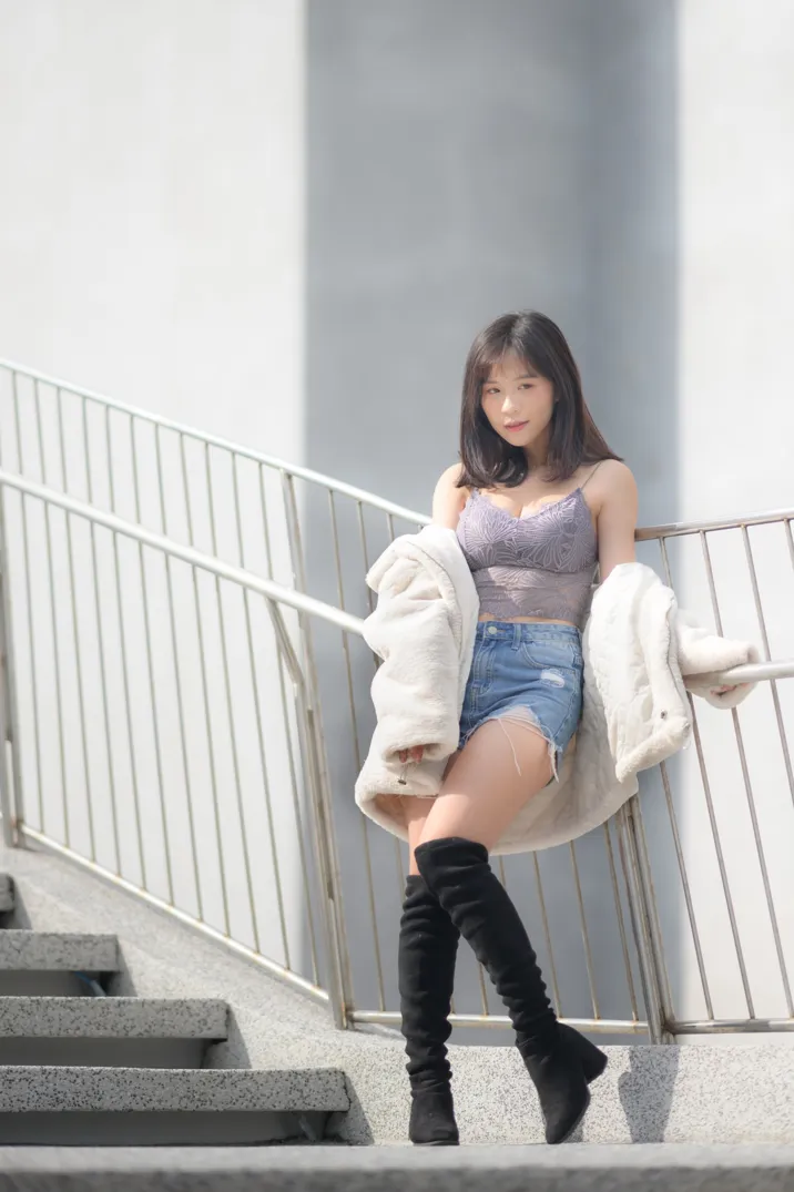 [Mzsock] NO.215 YoYo denim shorts and boots street photography#[105P]-54