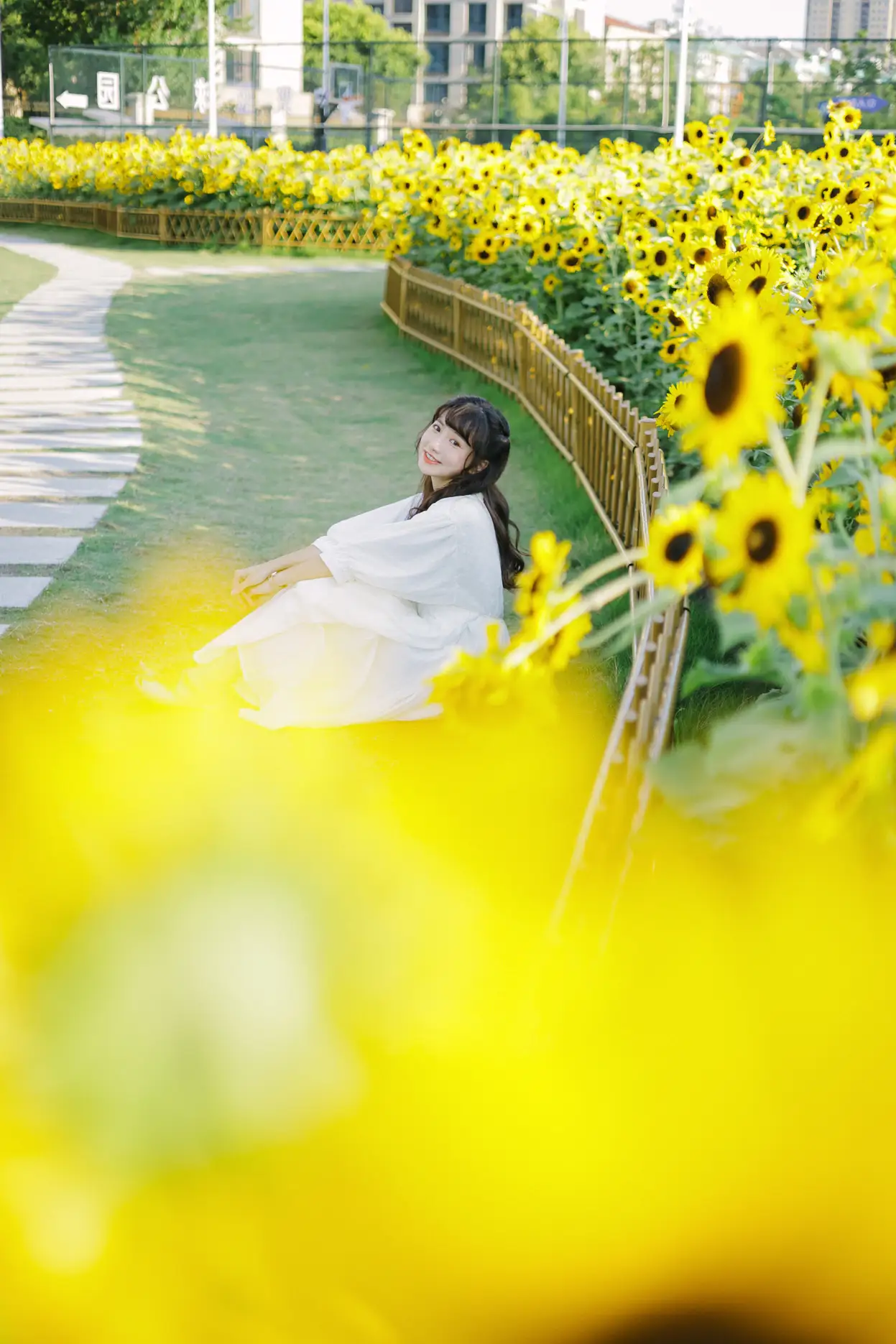 [YITUYU] 2022.08.29 Vol.1822 – Flowers and You in the Sun Fatty Blue-#[25P]-4